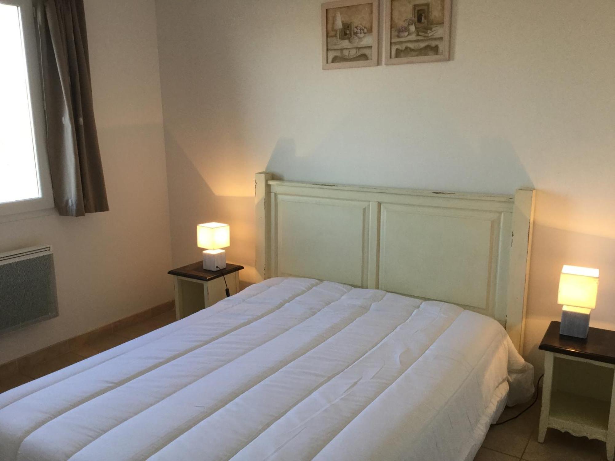 Charming Rental With Shared-Pool In The Alpilles. Mouries Exterior photo